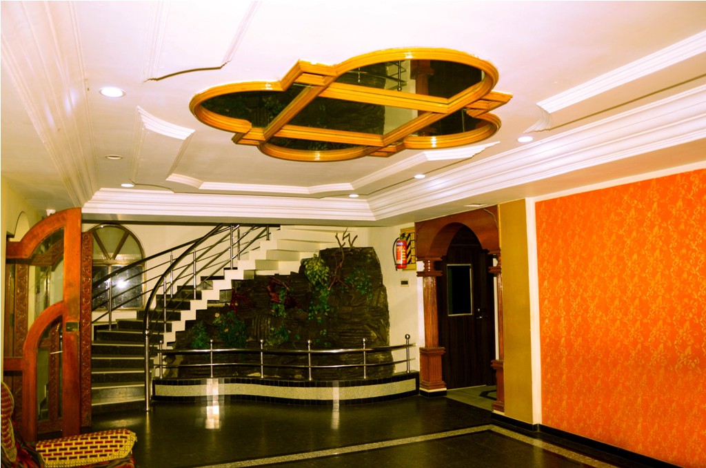 Hotel Gowtham exterior and lobby
